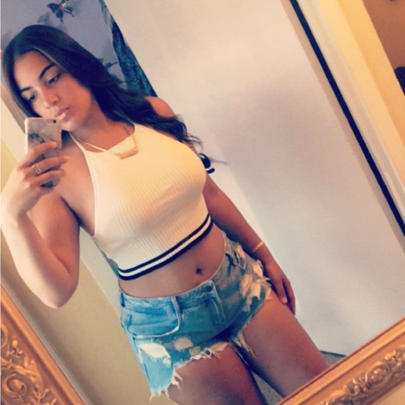 EZwear Solid Rib-knit Halter Top - Picture 3 of 4